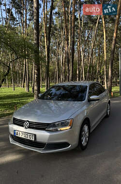 Седан Volkswagen Jetta 2014 в Києві