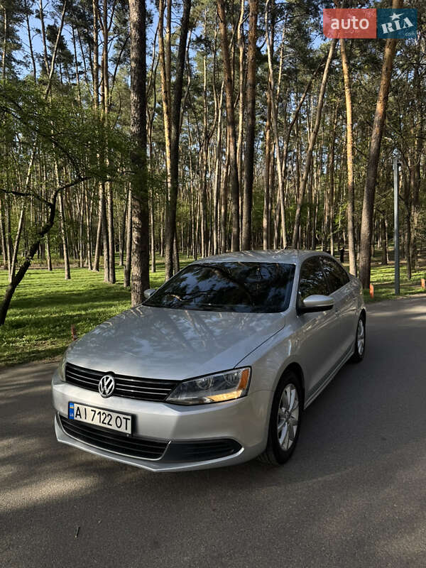 Volkswagen Jetta 2014