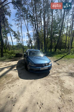 Седан Volkswagen Jetta 2014 в Житомире