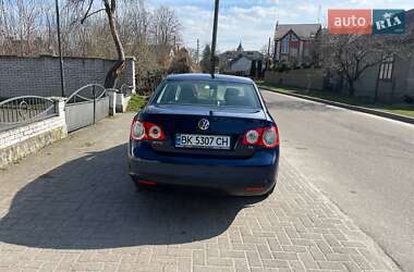 Седан Volkswagen Jetta 2008 в 