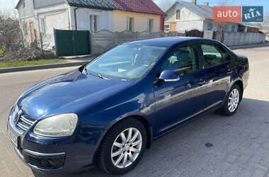 Седан Volkswagen Jetta 2008 в 