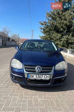 Седан Volkswagen Jetta 2008 в 