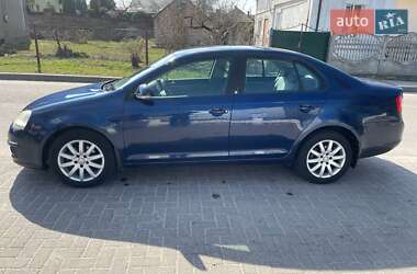 Седан Volkswagen Jetta 2008 в 