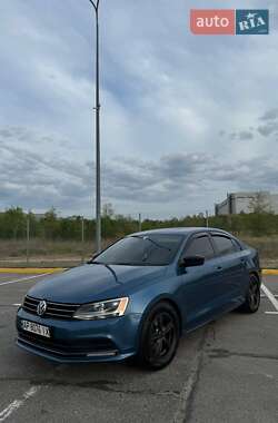 Седан Volkswagen Jetta 2015 в Запоріжжі