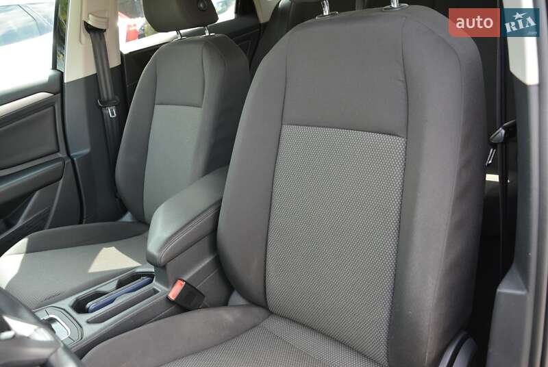 Седан Volkswagen Jetta 2018 в Киеве
