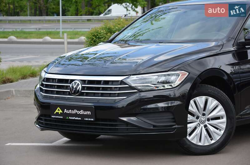 Седан Volkswagen Jetta 2018 в Киеве