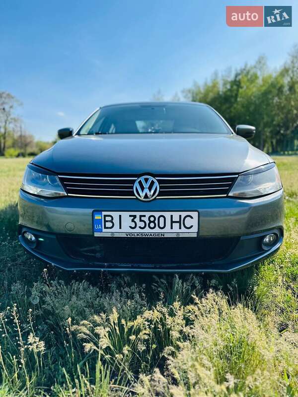 Седан Volkswagen Jetta 2014 в Полтаве