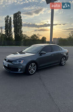Седан Volkswagen Jetta 2012 в 
