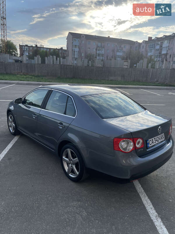 Седан Volkswagen Jetta 2007 в Умані