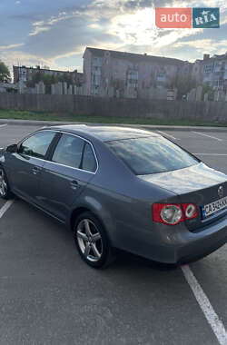 Седан Volkswagen Jetta 2007 в 