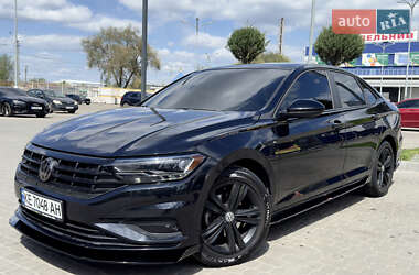 Седан Volkswagen Jetta 2018 в Дніпрі