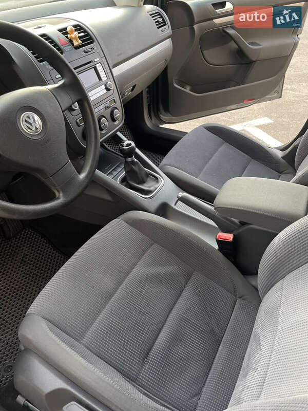 Седан Volkswagen Jetta 2007 в Умані