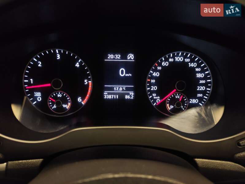 Седан Volkswagen Jetta 2012 в Львове