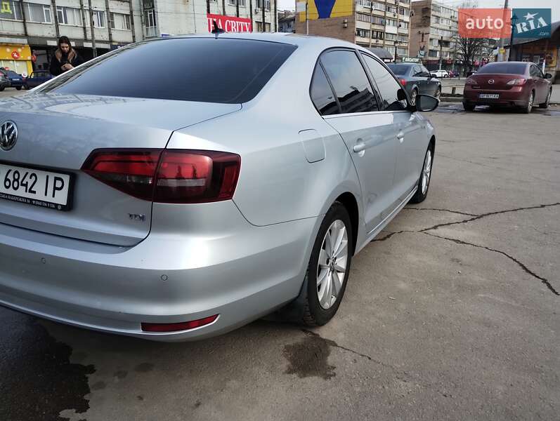 Седан Volkswagen Jetta 2016 в Запоріжжі