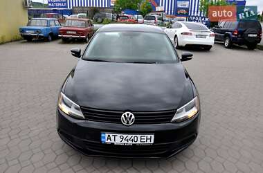 Седан Volkswagen Jetta 2012 в 