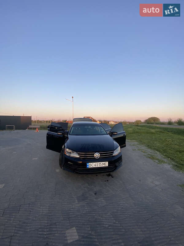 Седан Volkswagen Jetta 2016 в Буську