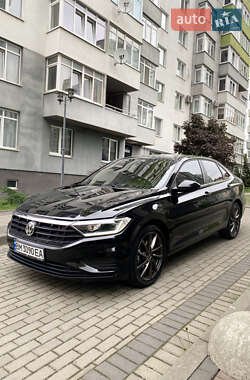 Седан Volkswagen Jetta 2018 в Львові