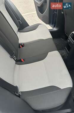 Седан Volkswagen Jetta 2016 в 