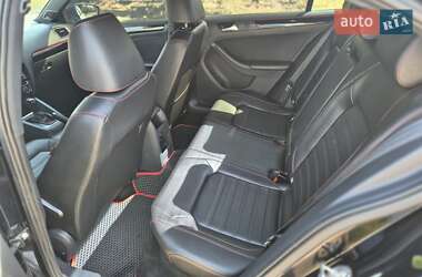 Седан Volkswagen Jetta 2017 в 