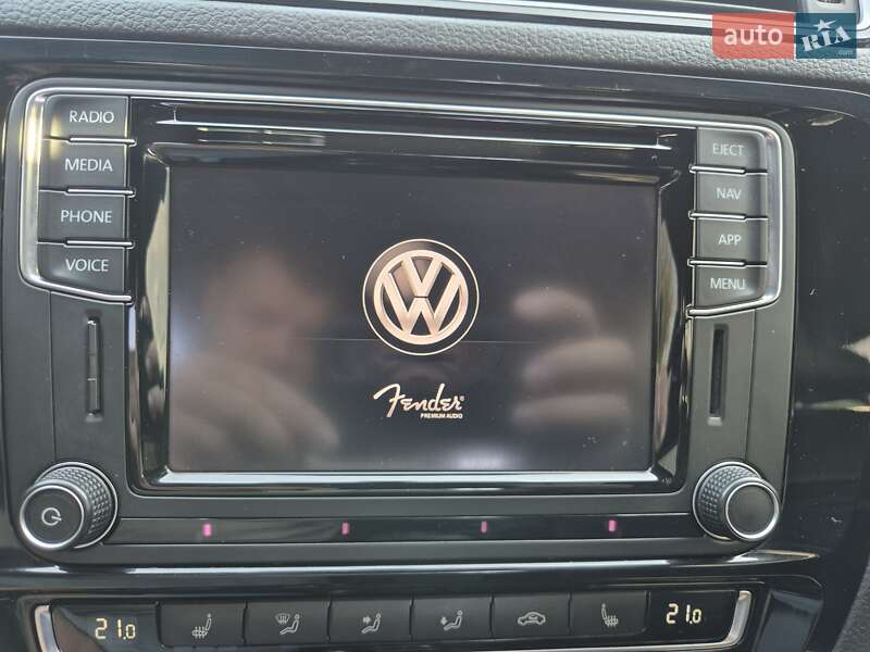 Седан Volkswagen Jetta 2017 в Киеве