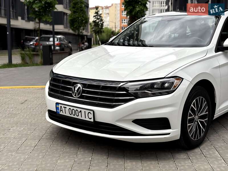 Седан Volkswagen Jetta 2020 в Ивано-Франковске