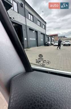 Седан Volkswagen Jetta 2009 в 