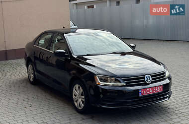 Седан Volkswagen Jetta 2017 в 