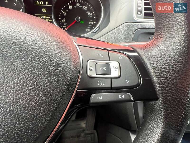Седан Volkswagen Jetta 2014 в Києві