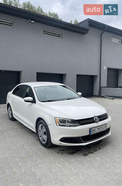 Седан Volkswagen Jetta 2012 в Тернополі