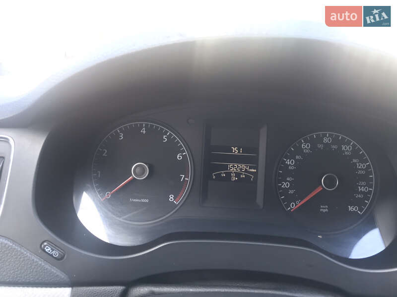 Седан Volkswagen Jetta 2012 в Кропивницком