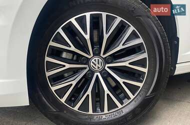 Седан Volkswagen Jetta 2021 в 