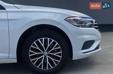 Седан Volkswagen Jetta 2021 в 
