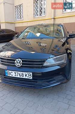 Седан Volkswagen Jetta 2016 в Львові