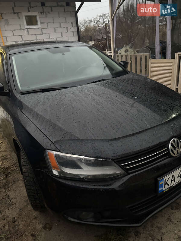 Седан Volkswagen Jetta 2014 в 