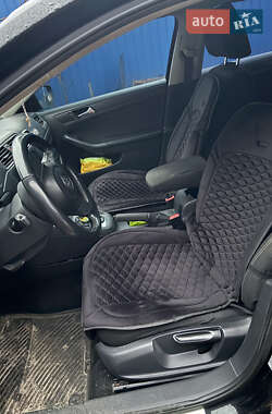Седан Volkswagen Jetta 2014 в 