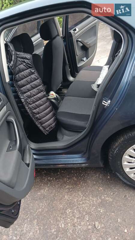 Седан Volkswagen Jetta 2006 в Сумах