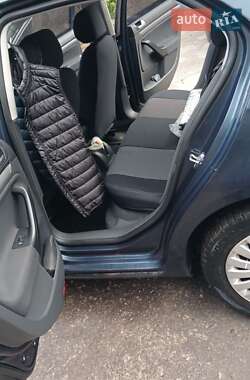 Седан Volkswagen Jetta 2006 в 