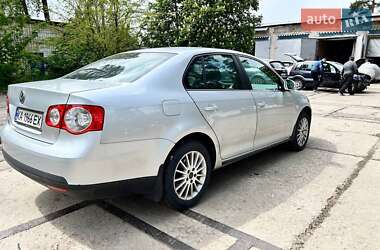 Седан Volkswagen Jetta 2008 в 