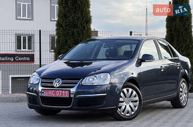 Седан Volkswagen Jetta 2006 в 
