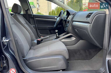 Седан Volkswagen Jetta 2006 в 