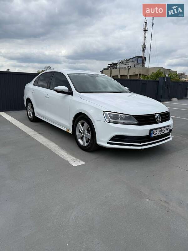 Седан Volkswagen Jetta 2016 в Києві