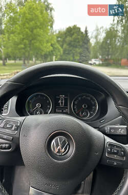 Седан Volkswagen Jetta 2013 в 