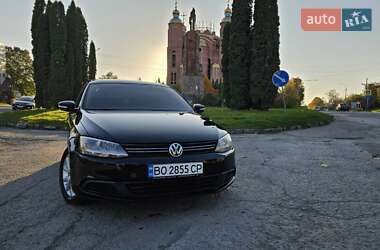 Седан Volkswagen Jetta 2011 в Чорткові