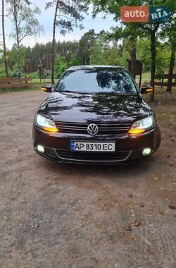 Седан Volkswagen Jetta 2012 в Дніпрі