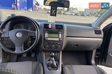 Седан Volkswagen Jetta 2006 в 