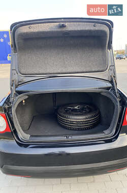 Седан Volkswagen Jetta 2006 в 