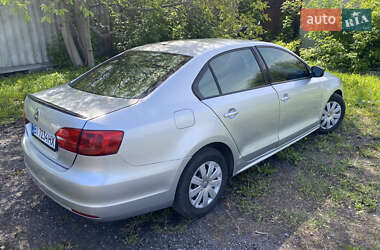 Седан Volkswagen Jetta 2011 в 