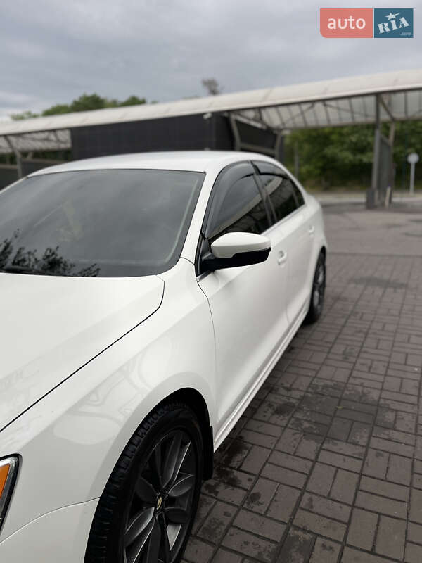 Седан Volkswagen Jetta 2012 в Днепре