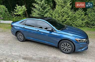 Седан Volkswagen Jetta 2019 в 