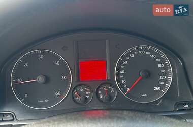 Седан Volkswagen Jetta 2009 в 